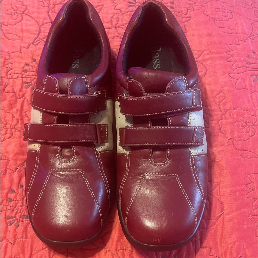 Bass Women's Burgundy and White Leather Sneakers